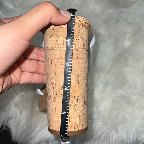 Charles By Charles David Women's Intuit Platform Heeled Sandals. Size 9 - Picture 10 of 10